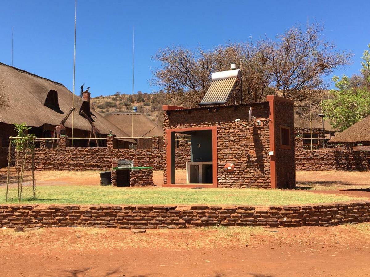 Red Sands Country Lodge Kuruman Exteriör bild